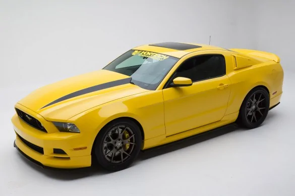 01-vortech-yellow-jacket-mustang-585x388.webp
