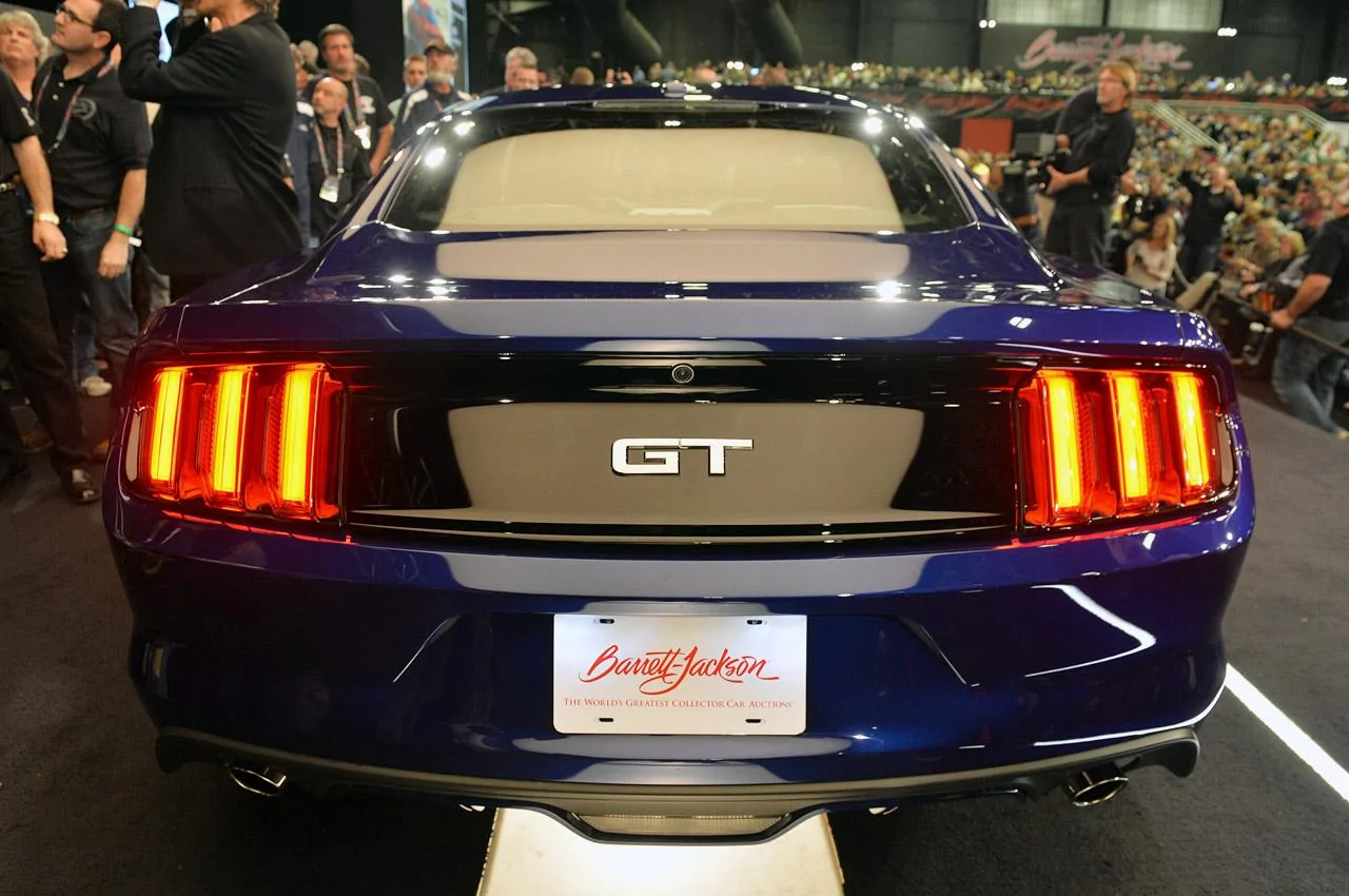 10-2015-ford-mustang-bj14.webp