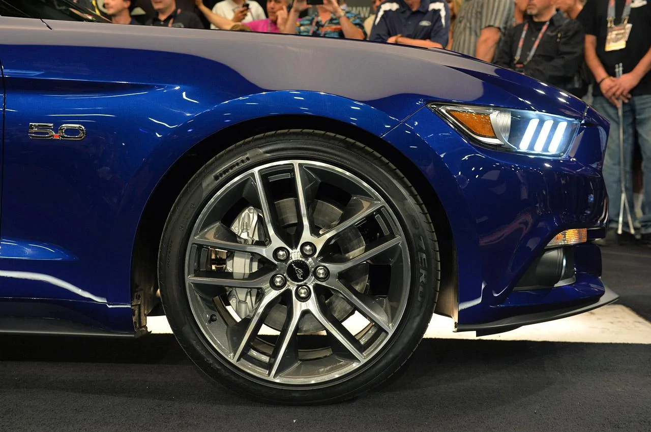11-2015-ford-mustang-bj14.webp