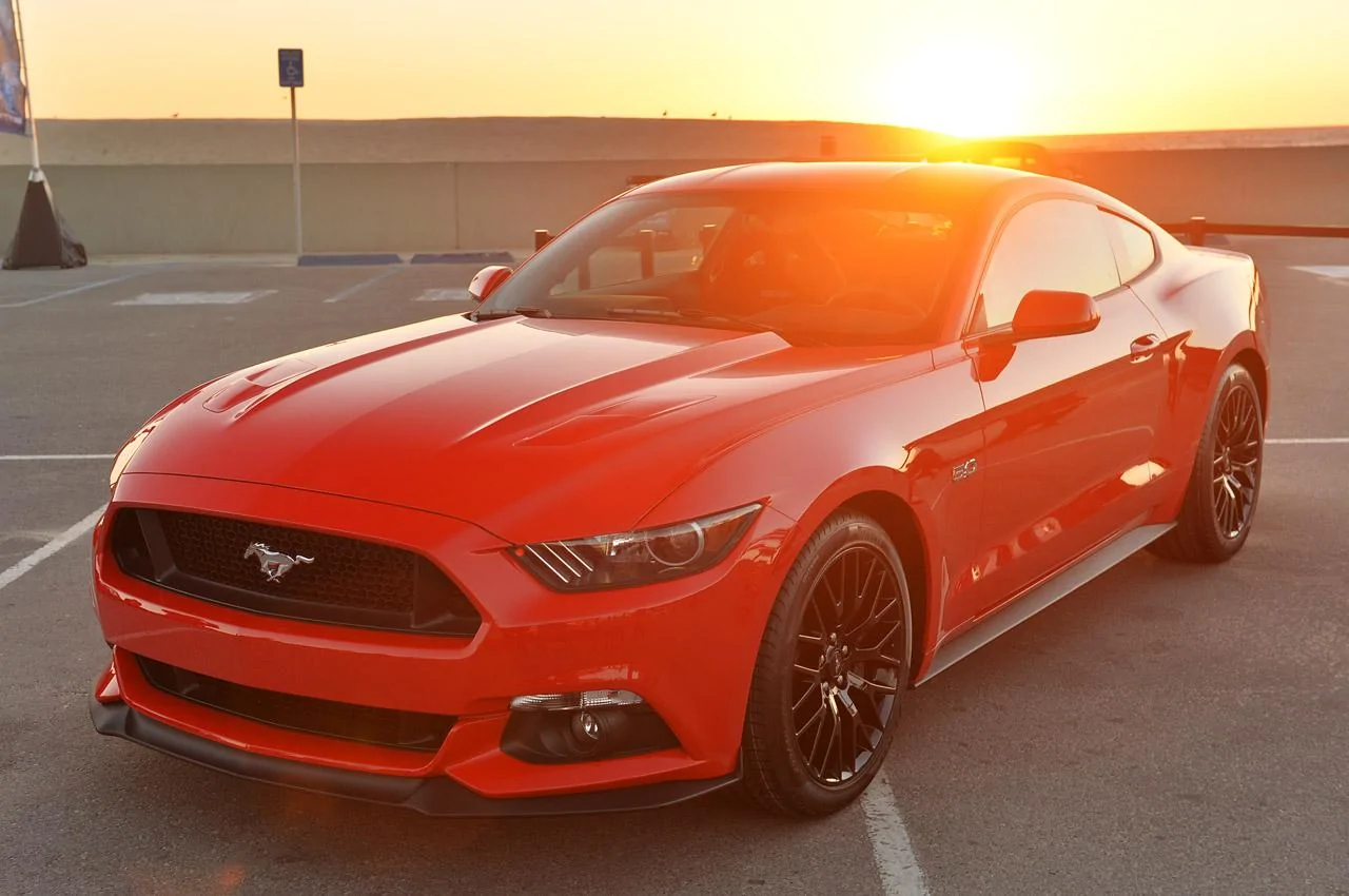 01-2015-ford-mustang-venice.webp