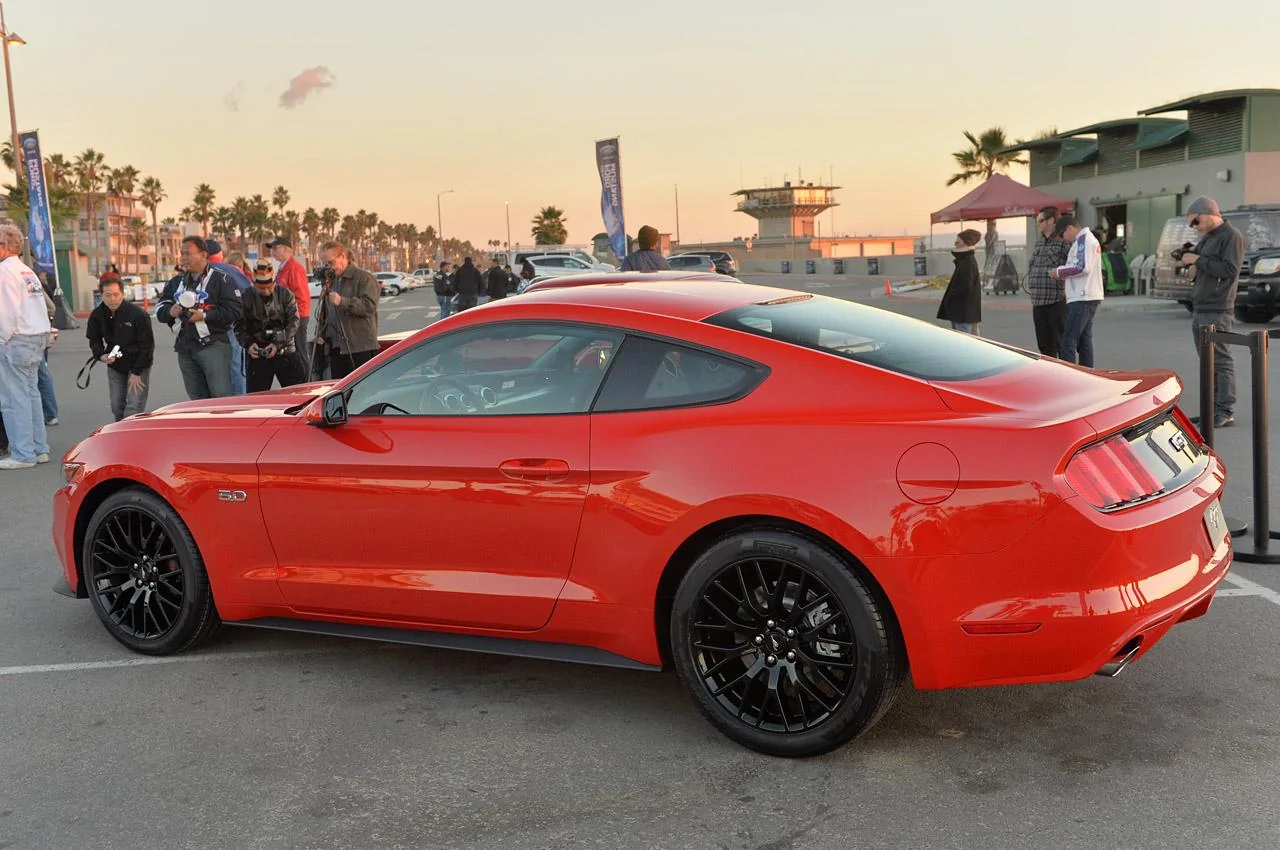 10-2015-ford-mustang-venice.webp