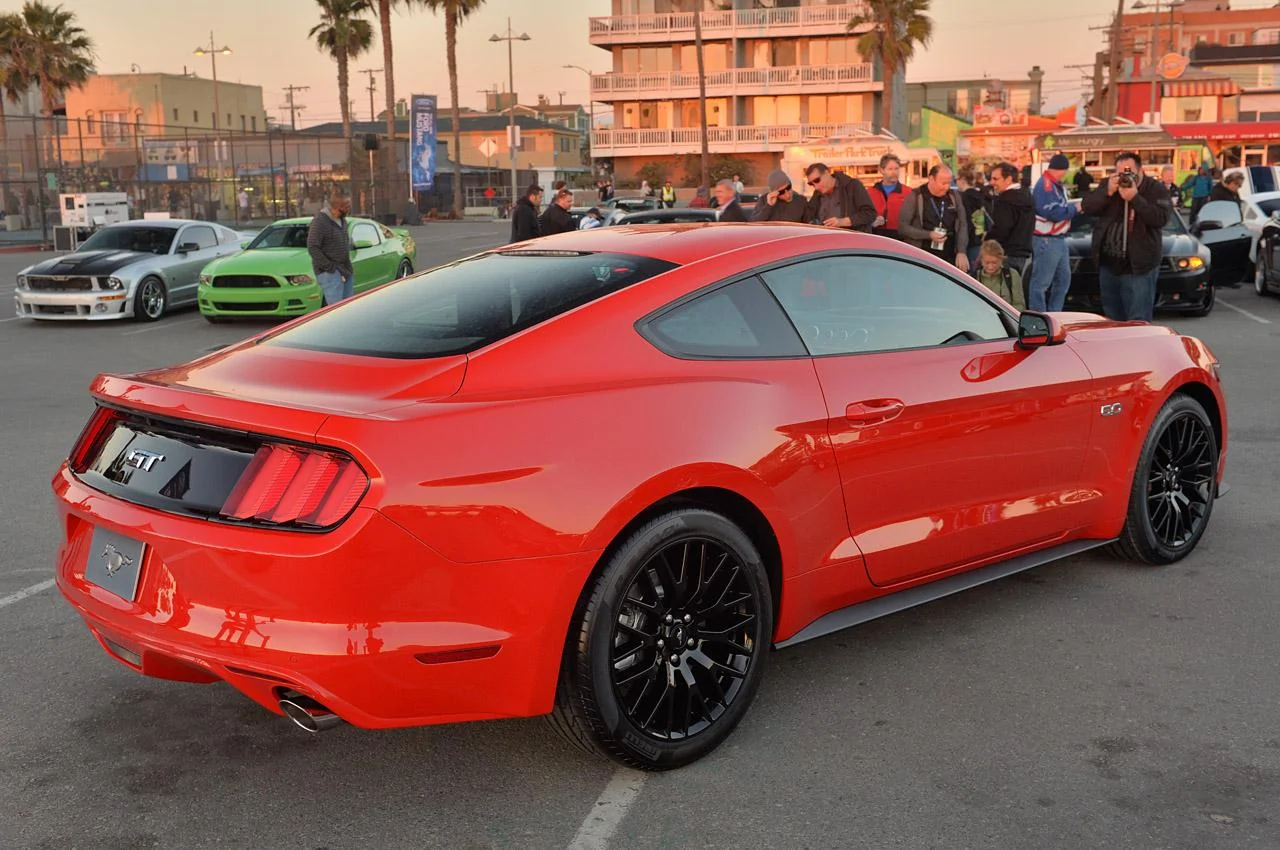 09-2015-ford-mustang-venice.webp