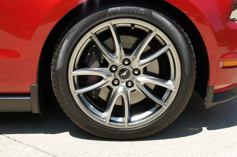 100236d1327702800-2011-mustang-gt-brembo-wheels-dsc00626.webp