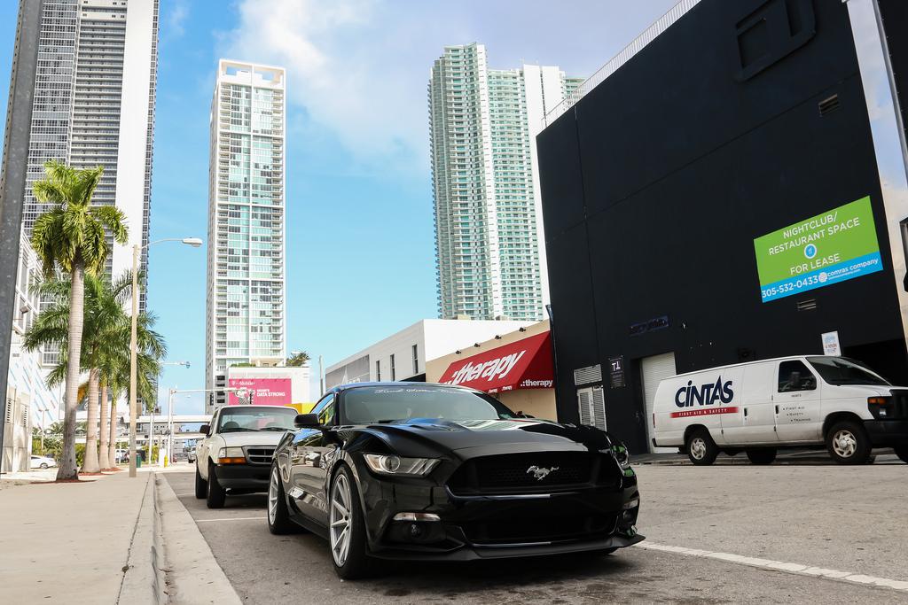 15884592542_de957c9ff7_b.jpg