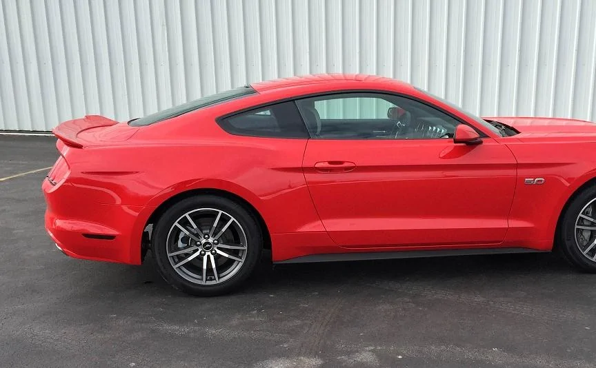 15mustangspoiler211.webp