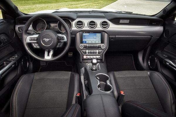 ford-mustang-gt-3_600x0w.jpg