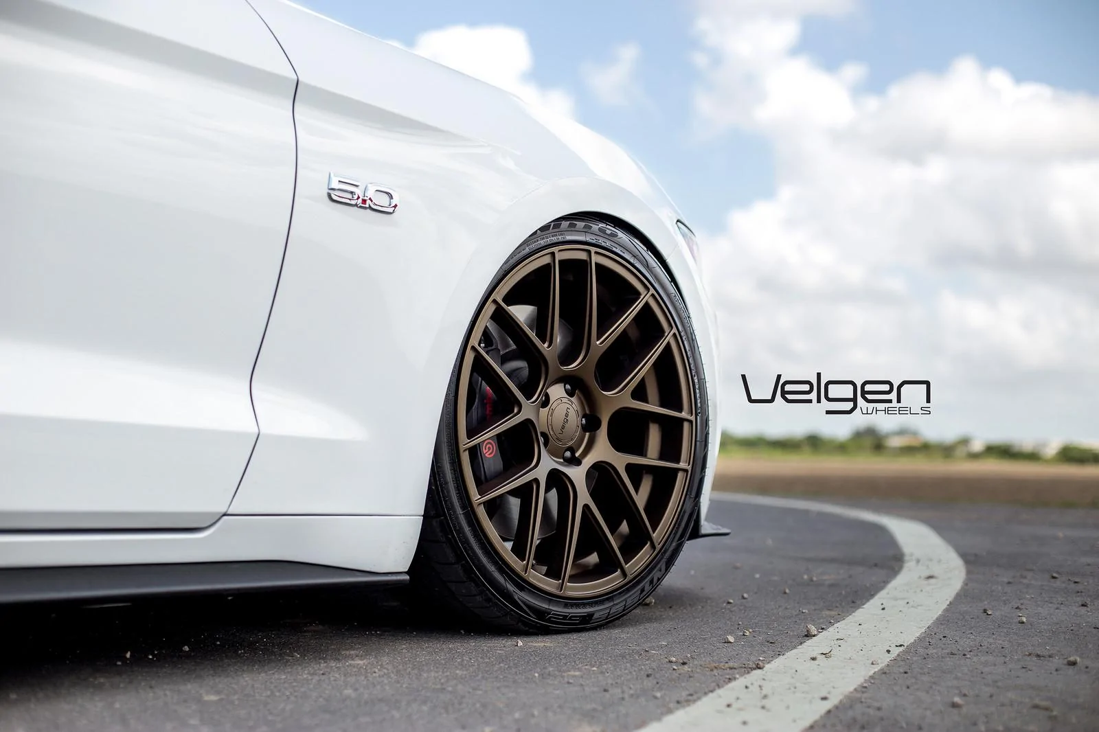 Oxford-White-Mustang-VMB7-Satin-Bronze-10.webp