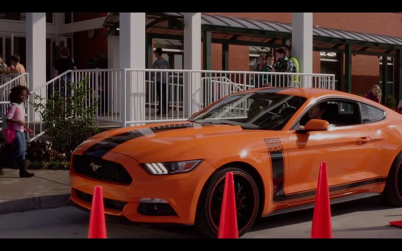Ford-Mustang-%E2%80%93-Daddy%E2%80%99s-Home-2015-Product-Placement-6.webp