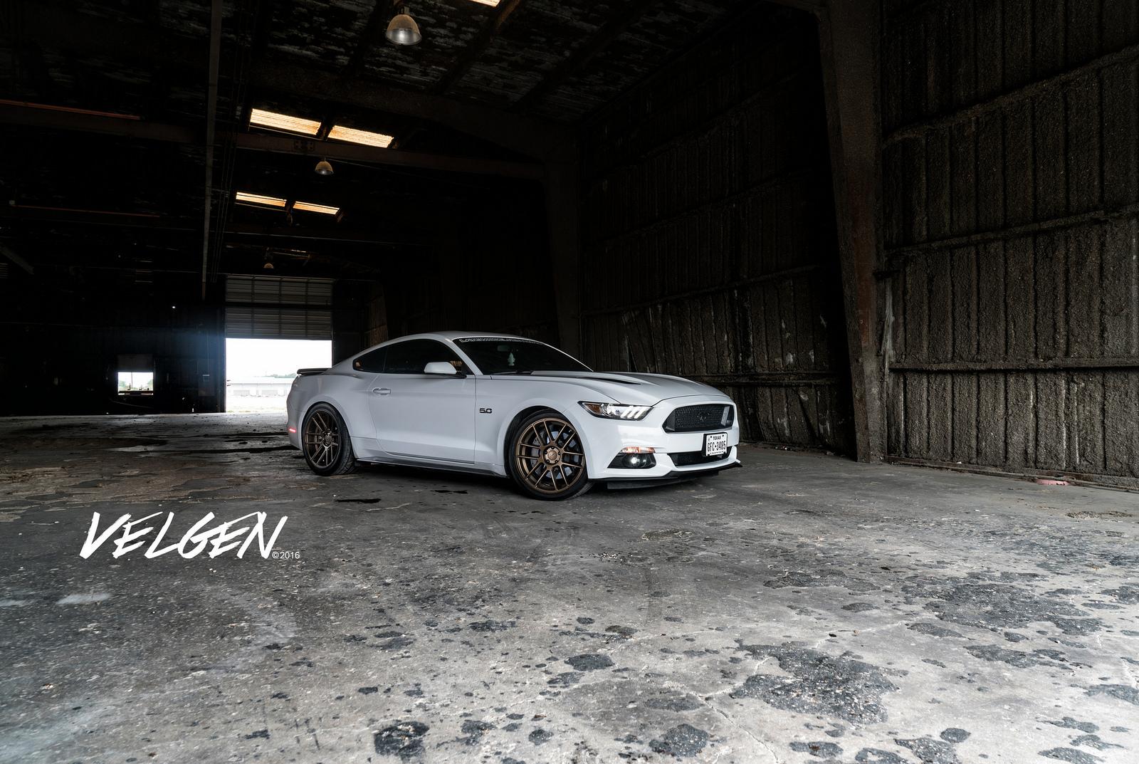 White-S550-Velgen-VMB6-Satin-Bronze-4.jpg