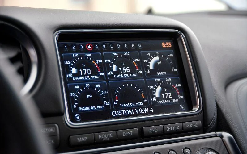 2012-Nissan-GT-R-gauges.webp