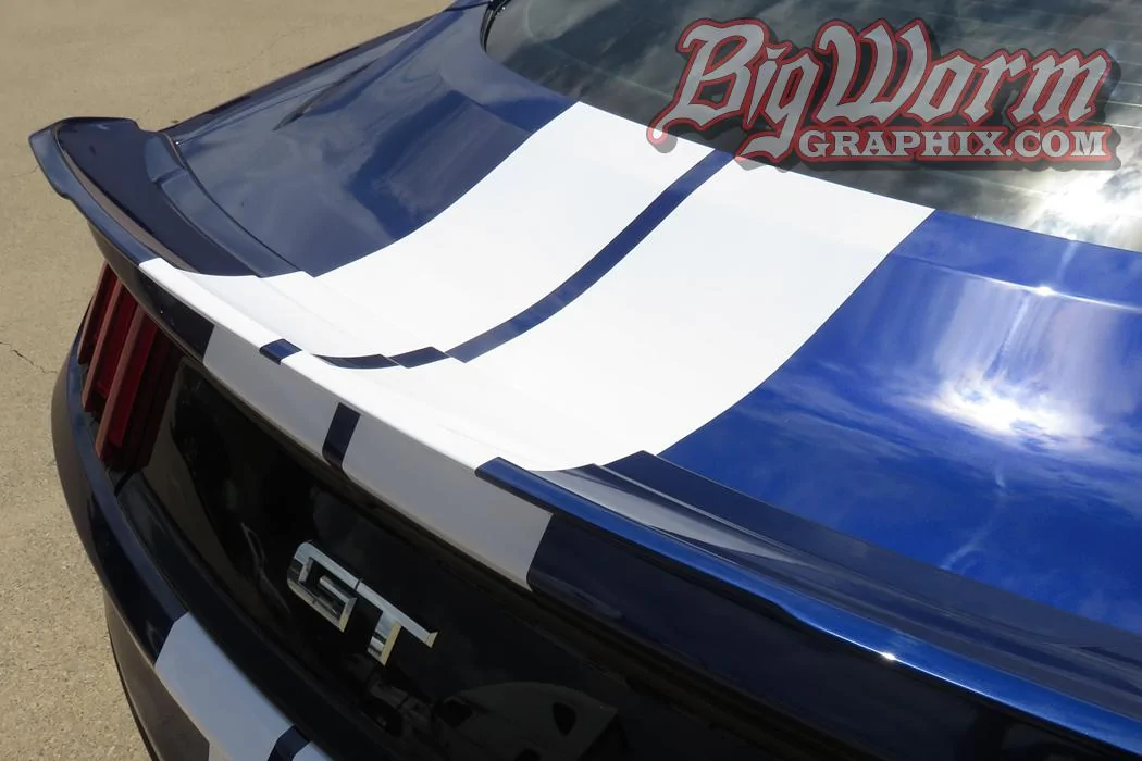 2015-gt-blue-wht-narrow-track-pack-spoiler-lrg.webp
