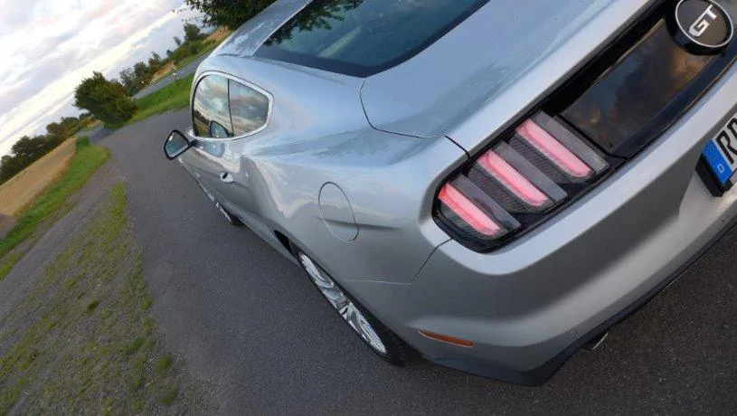 Silvy%205.0%20Mustang%20GT%20Auto%20PP%20Elena%20B%C3%BCcker%20Alois%20Buecker%20a09.webp