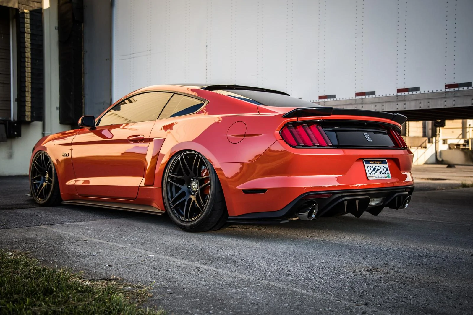 27955892256_ba13c8a074_h.webp