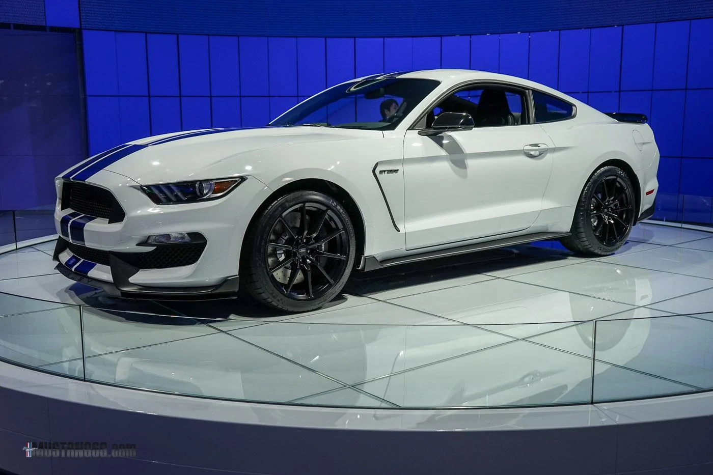 2016 Shelby GT350 Mustang - Detroit Auto Show-3.webp