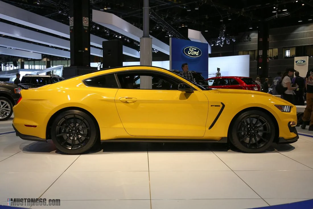 2016 GT350 Mustang-3.webp