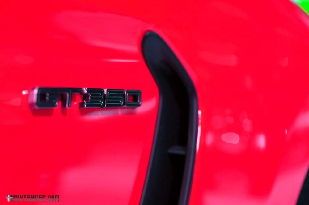 2016%20GT350%20Mustang-14.webp