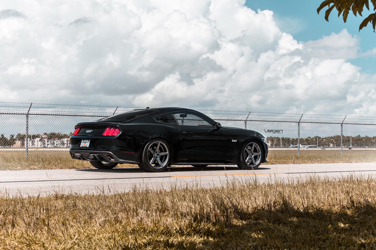 Black-Mustang-Classic5-MG-5.jpg