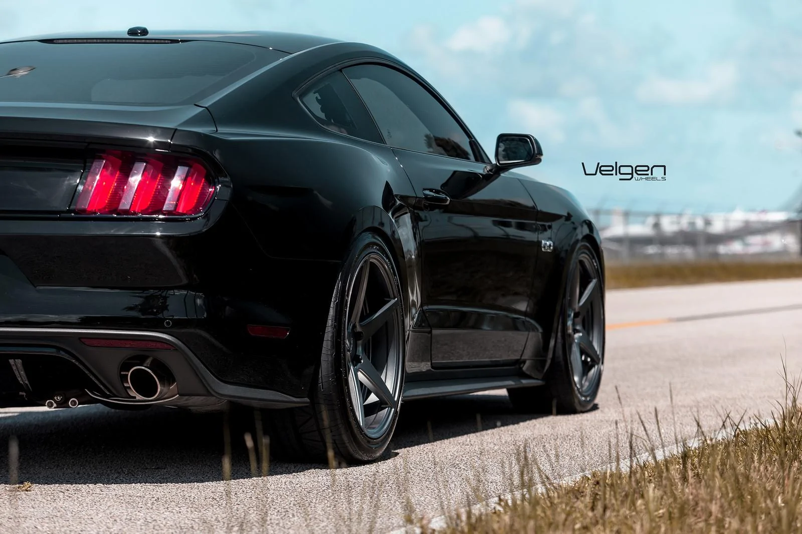 Black-Mustang-Classic5-MG-6.webp