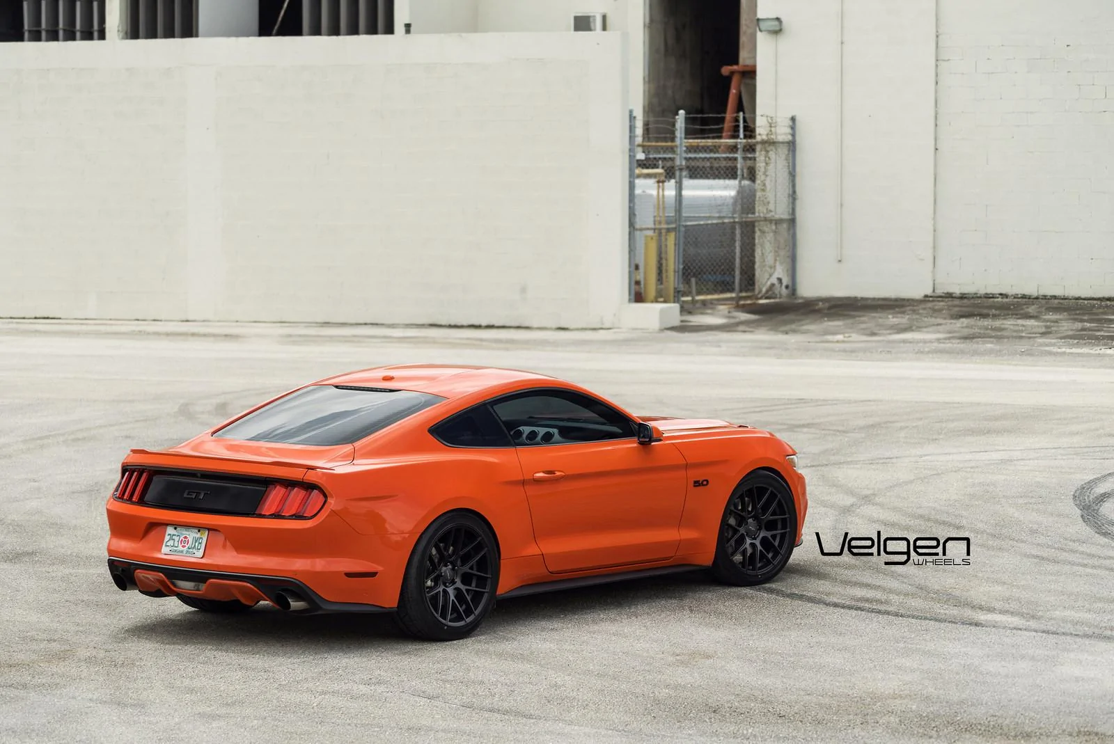 CO-Mustang-on-Velgen-Wheels-VMB7-SB-7.webp