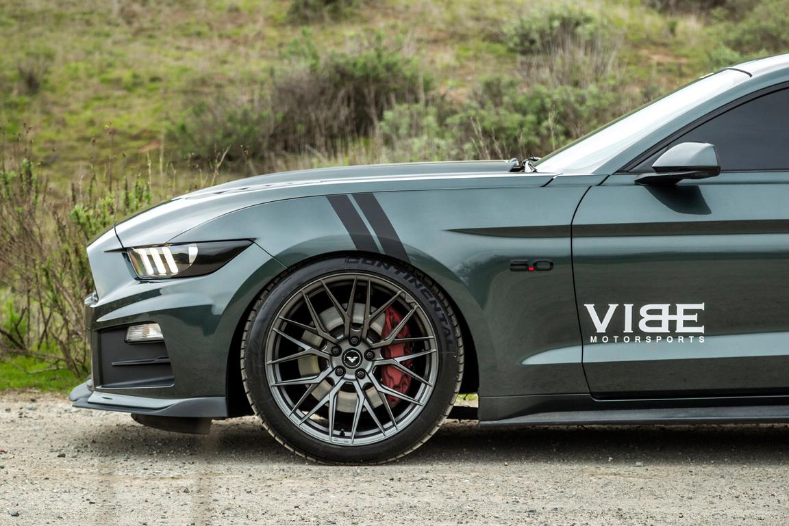 ford-mustang-green-vorsteiner-v-ff-107-carbon-graphite-wheels-01.jpg