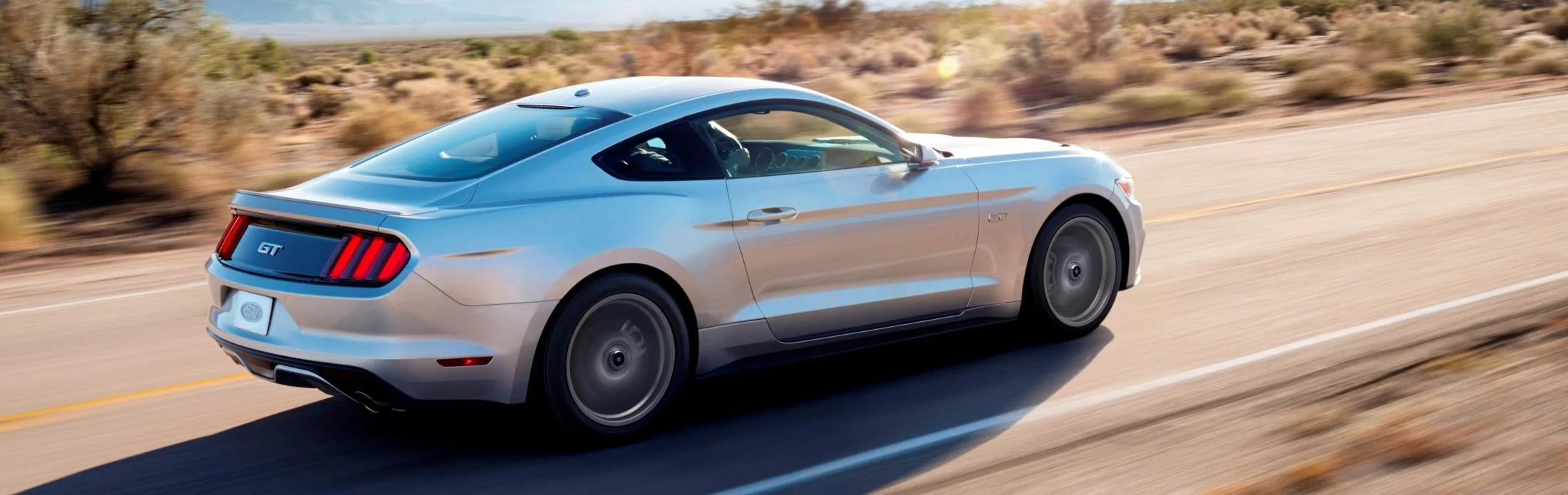 2015-Ford-Mustang-GT-in-Silver-4.webp