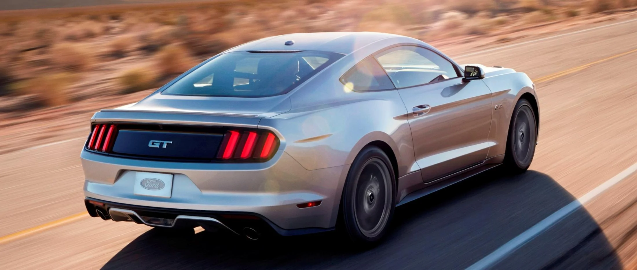 2015-Ford-Mustang-GT-in-Silver-11.webp
