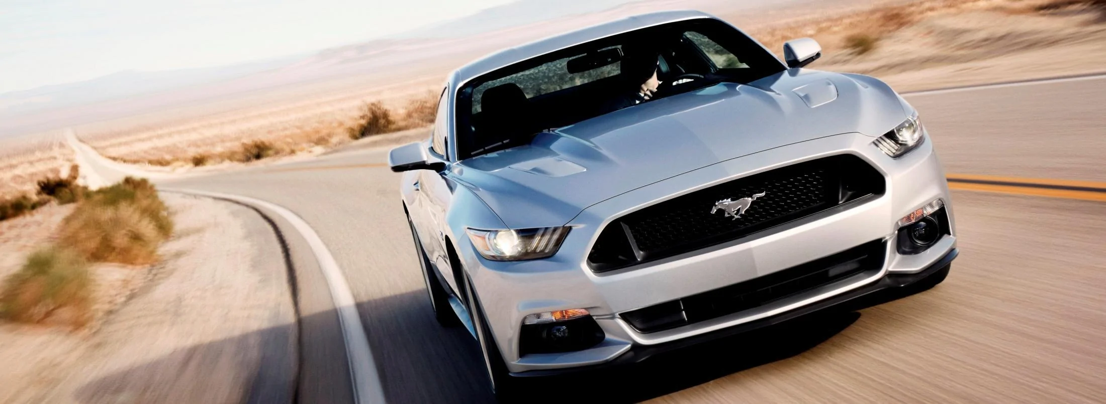 2015-Ford-Mustang-GT-in-Silver-13.webp