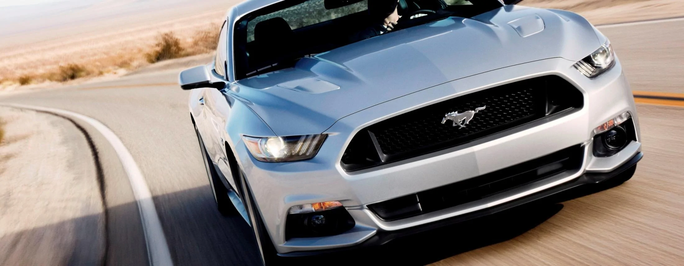 2015-Ford-Mustang-GT-in-Silver-16.webp
