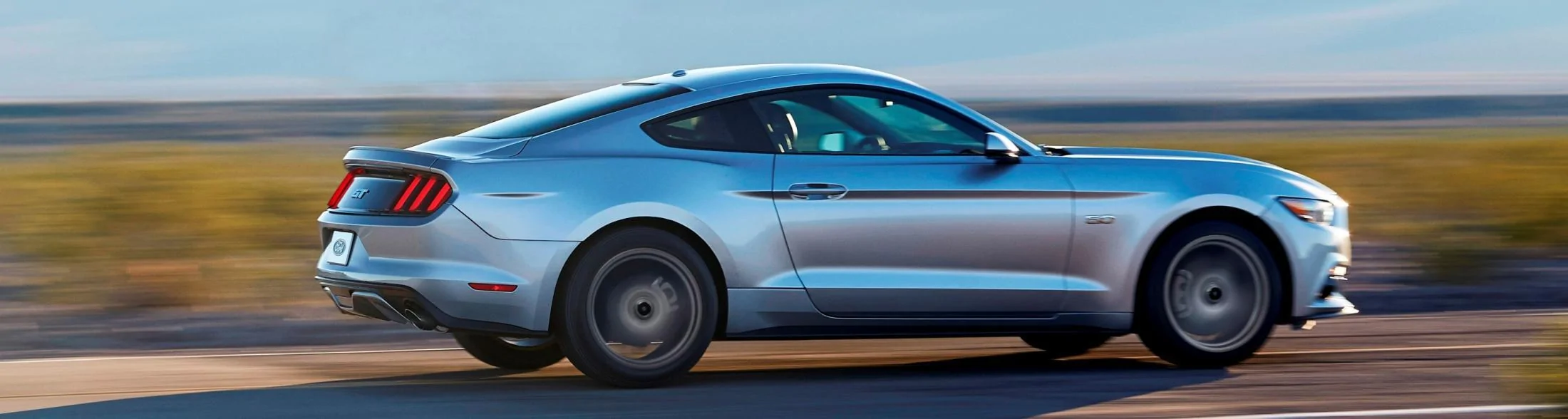 2015-Ford-Mustang-GT-in-Silver-20.webp