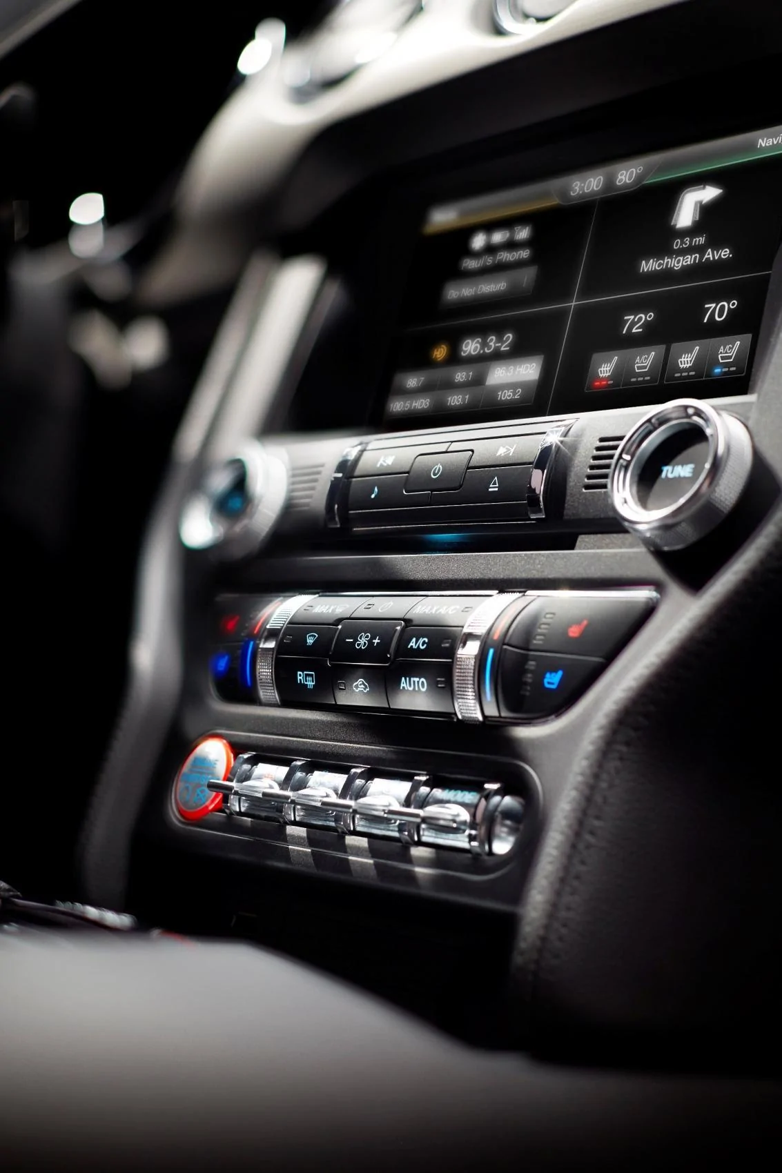15FordMustang_66_HR.webp