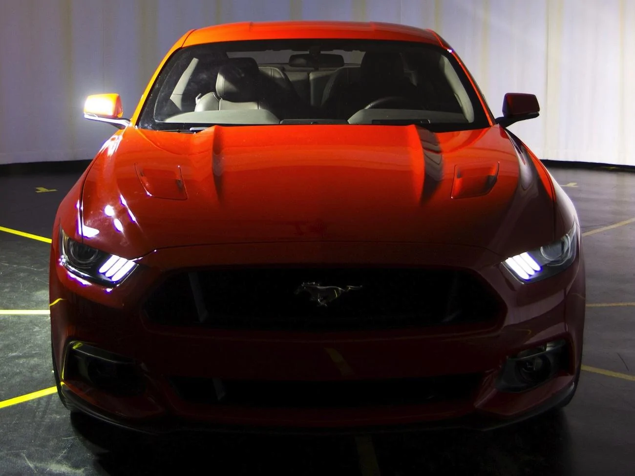 usatoday-2015mustang0.webp