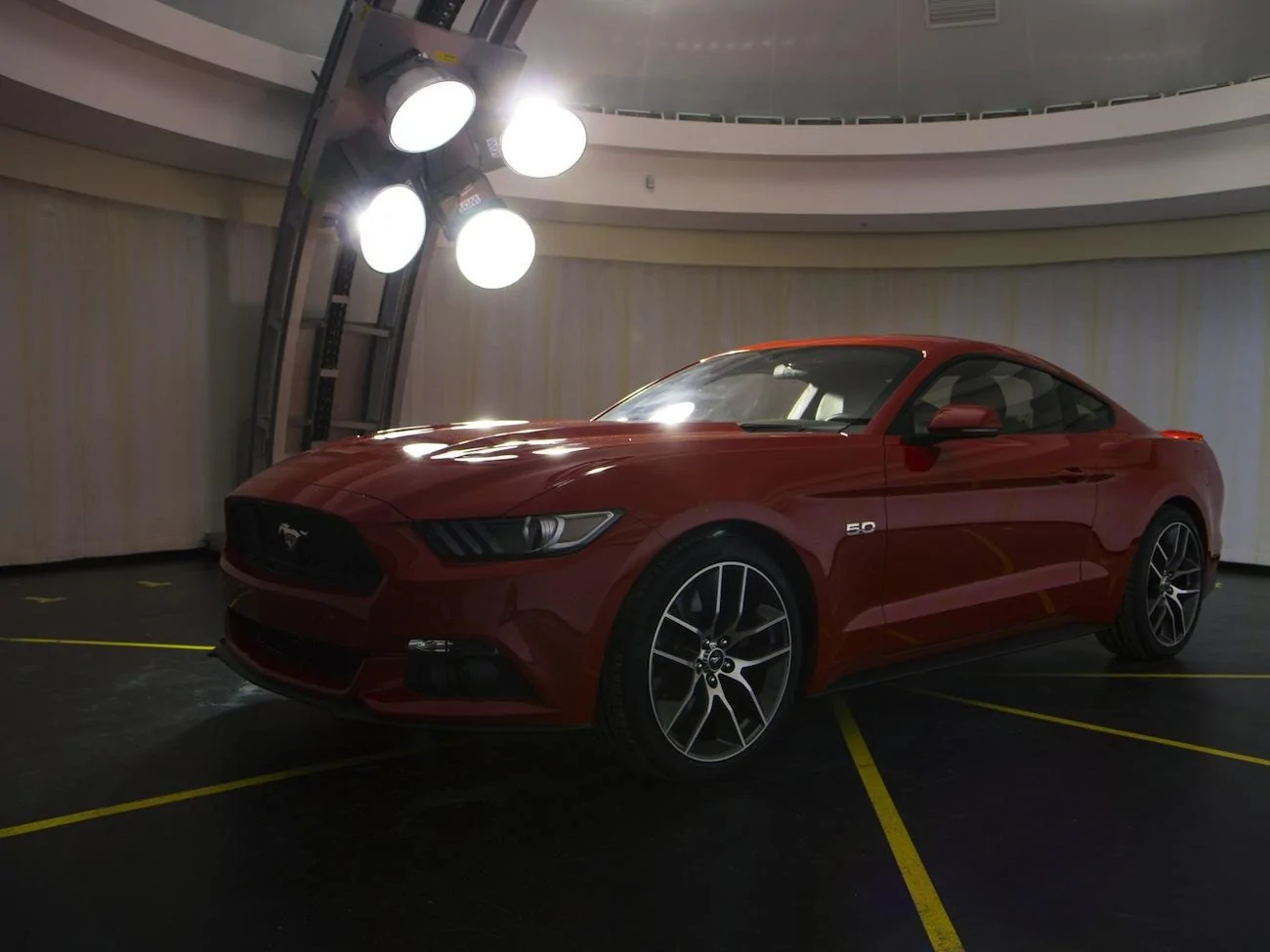 usatoday-2015mustang3.webp