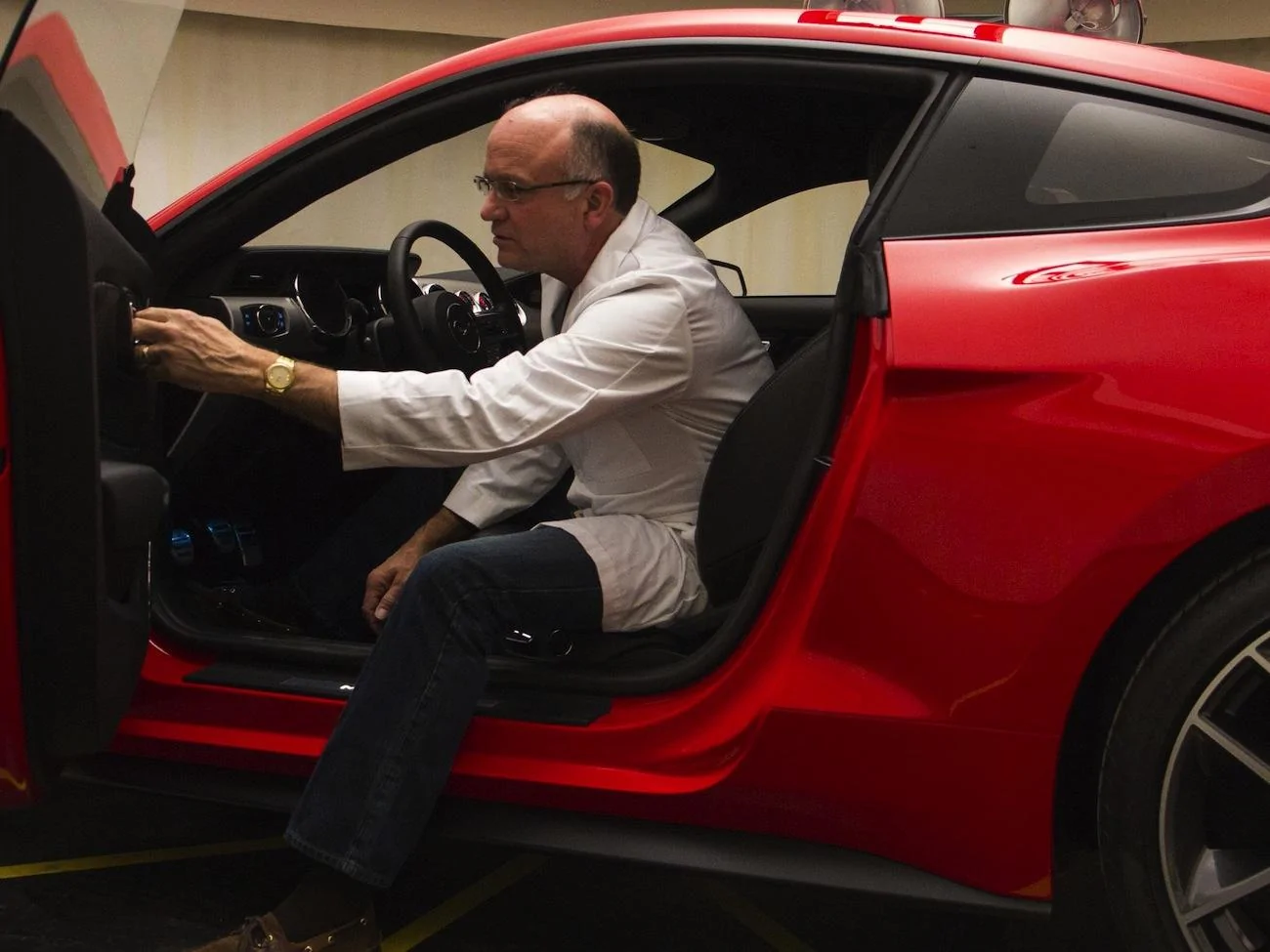 usatoday-2015mustang4.webp