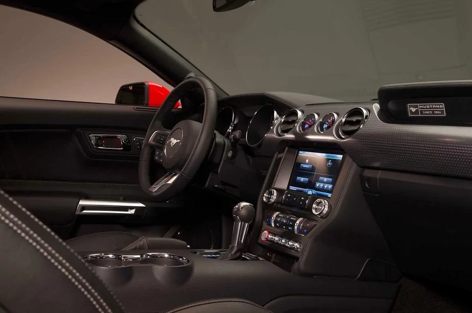 2015-Ford-Mustang-interior.webp