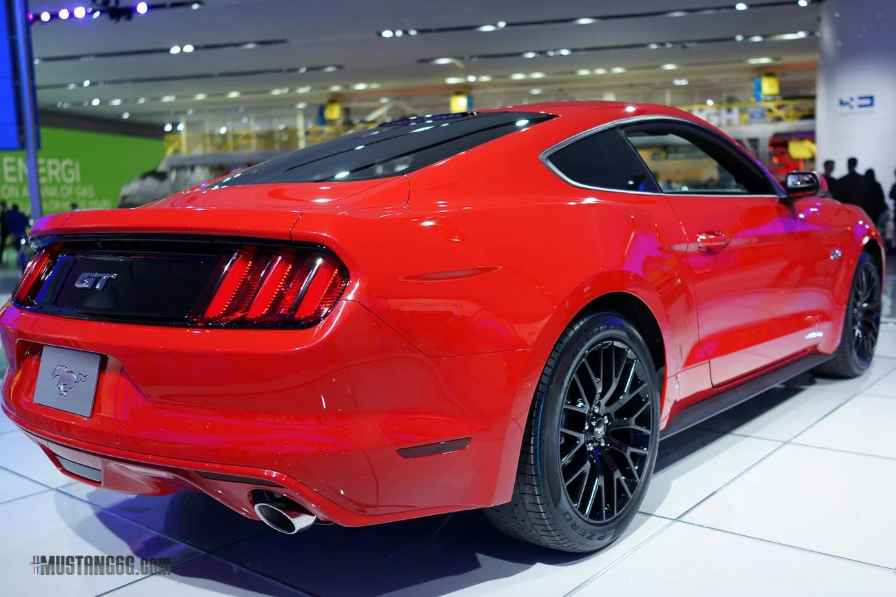 2015 Mustang GT Race Red-4.webp