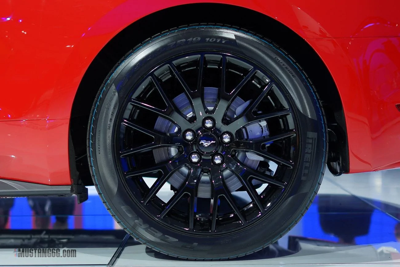 2015 Mustang GT Race Red-8.webp
