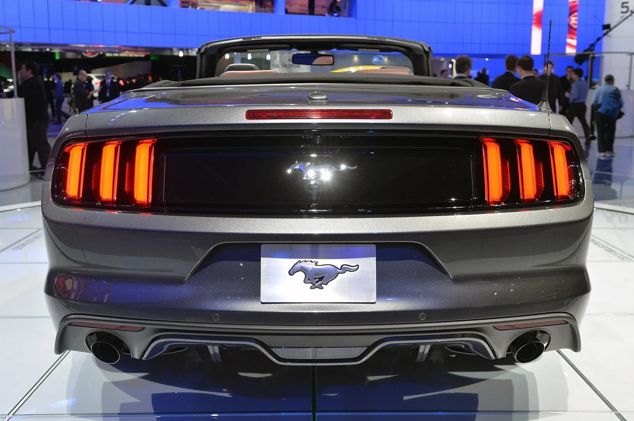 08-2015-mustang-convertible-magnetic.webp