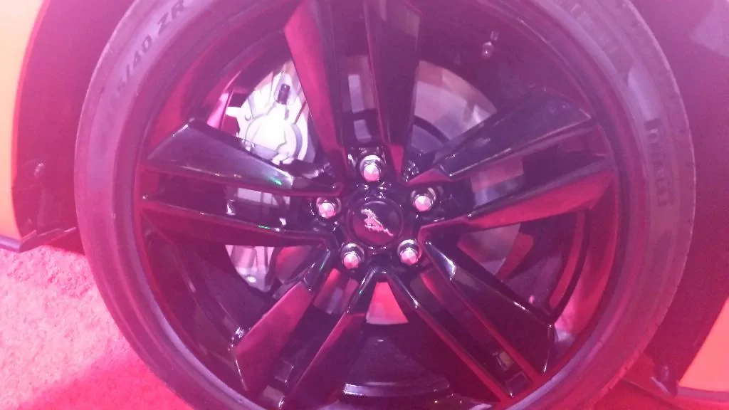 2015 mustang competition orange7.webp