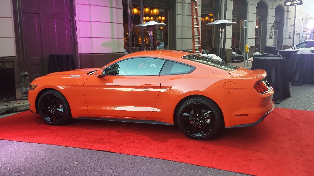 2015 mustang competition orange2.jpg