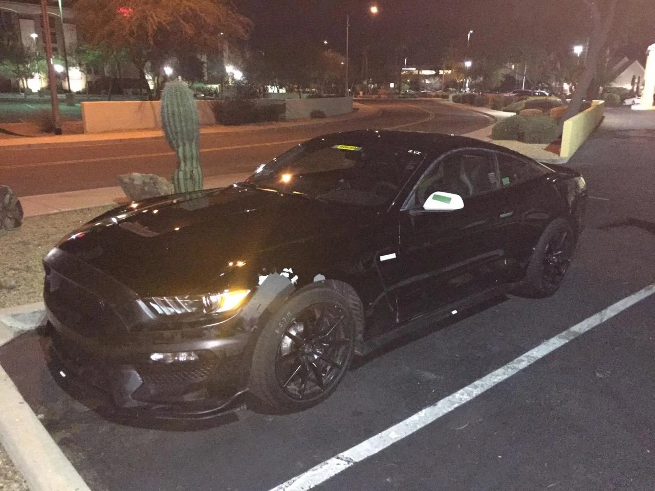 gt350r2.webp