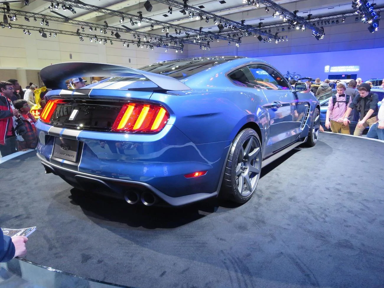 gt350r-3.webp