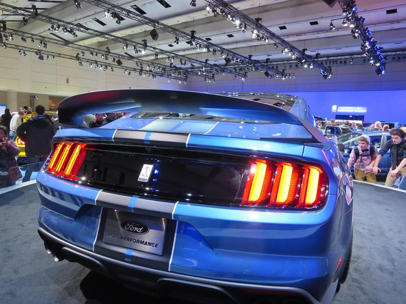 gt350r-4.webp