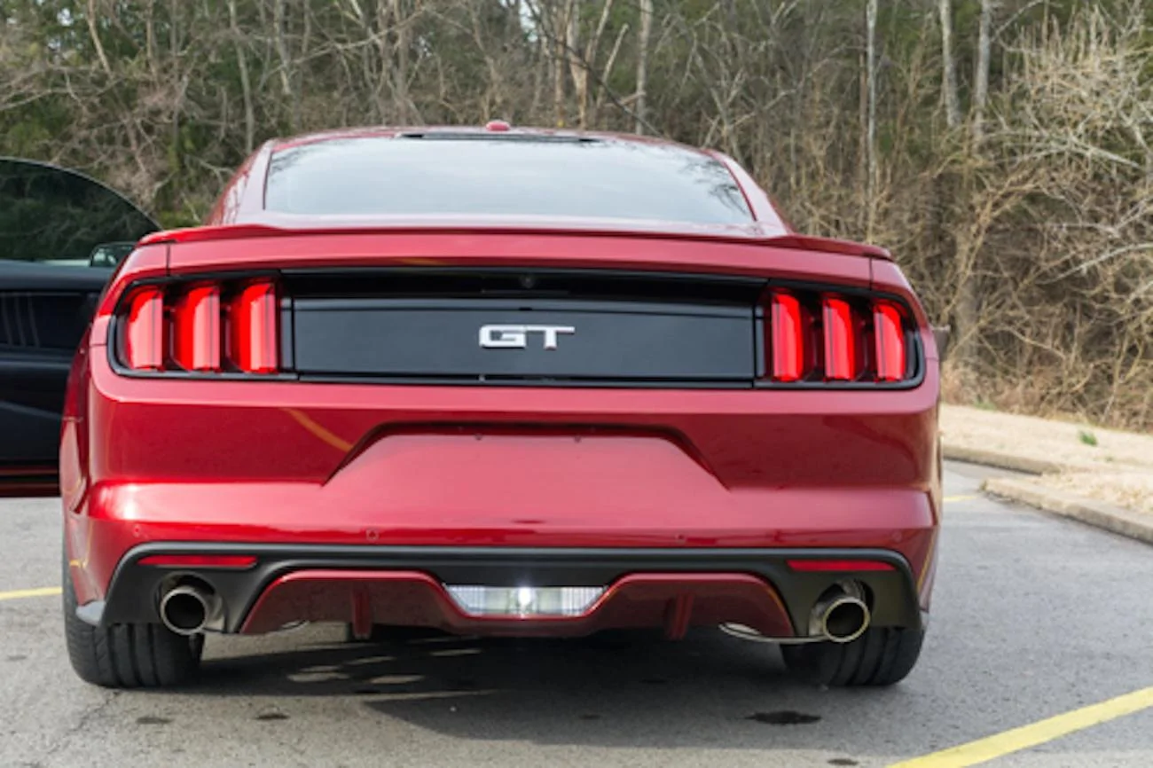 Ruby 2015 Mustang GT-76.webp
