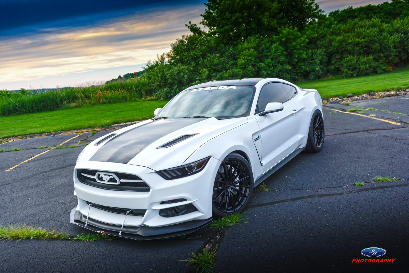 OXFORD-WHITE-FORD-MUSTANG-GTPP-MRR-FS02-GLOSS-BLACK-CONCAVE-WHEELS.jpg