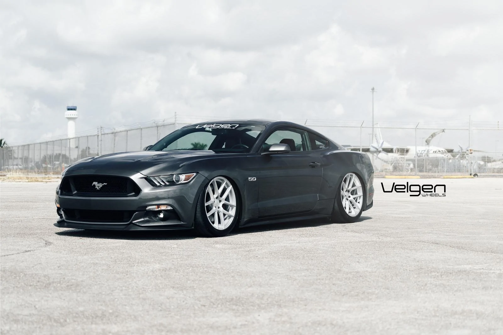 Bagged-S550-on-Velgen-Wheels-VMB5-5.webp