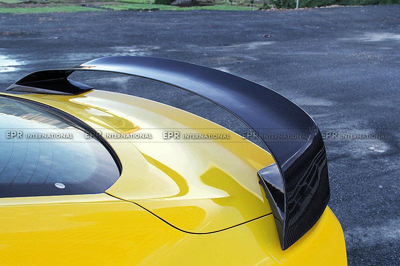 Racing-For-Ford-2015-Mustang-GT350R-Carbon-Fiber-Rear-Spoiler.jpg