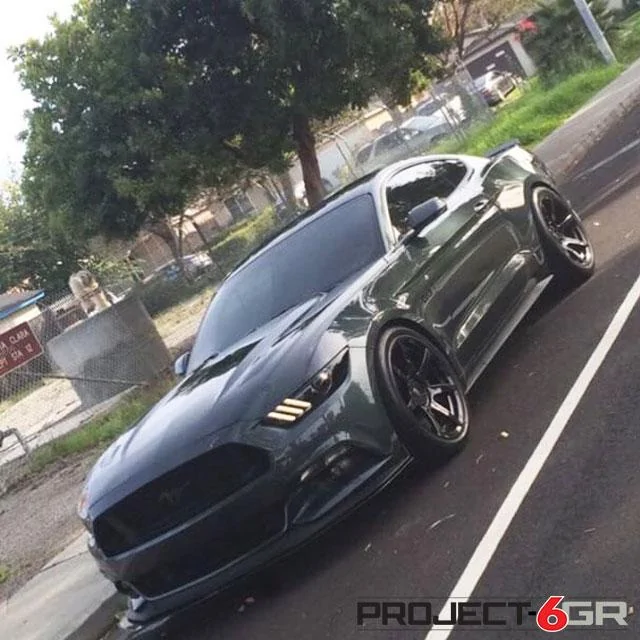 project-6GR-gloss-black-wheels-magnetic-green-mustang-04.webp