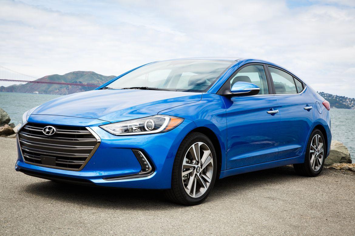 hyundai-elantra-2524-002.jpg