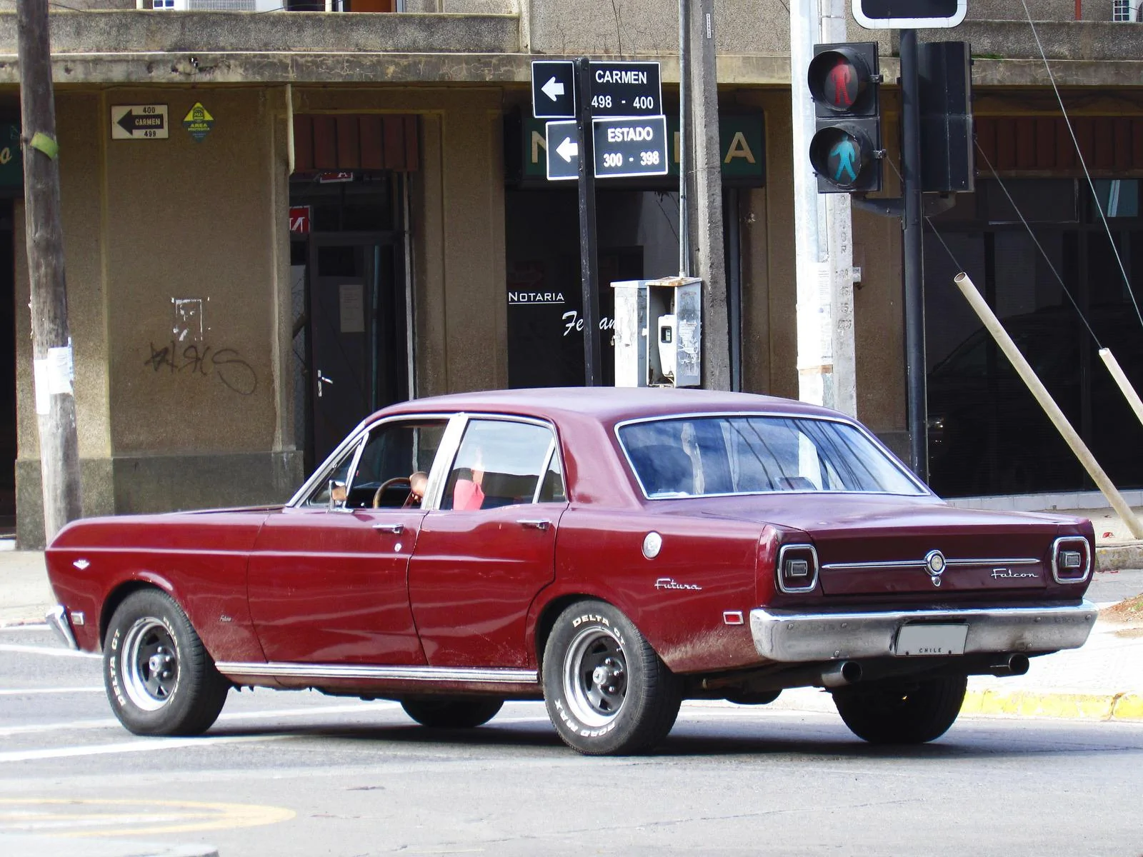 Ford_Falcon_Futura_289_1970_(14329272367).webp