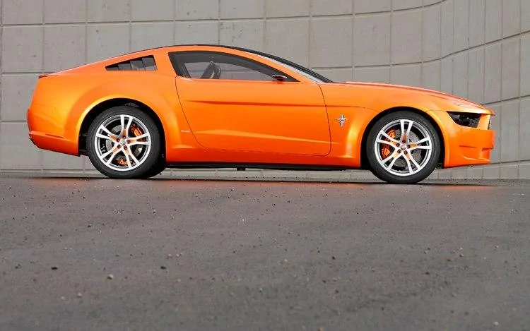 112_0703_01z-giugiaro_ford_mustang_concept-side_view.webp